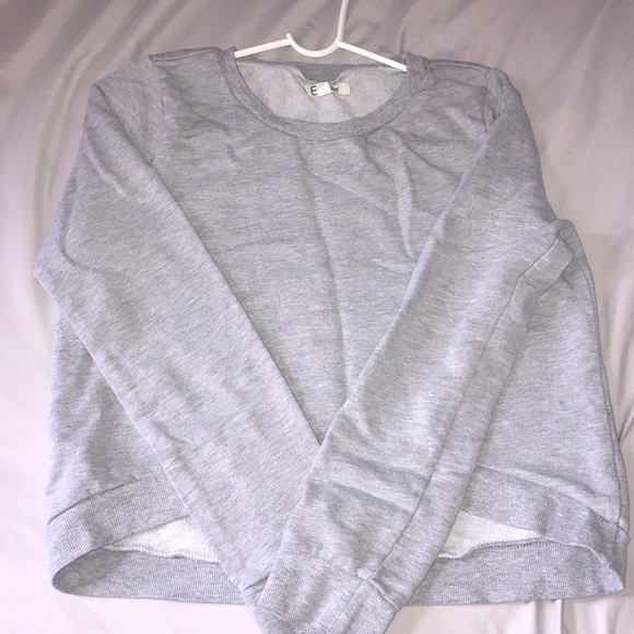 CROPPED GREY CREWNECK - Picture 1 of 2